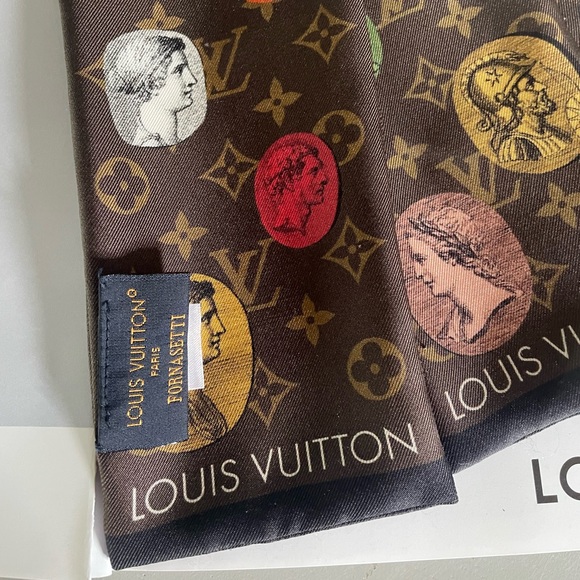 RARE Louis Vuitton Twilly Bandeau Fornasetti Greco Roman Design - Picture 3 of 9